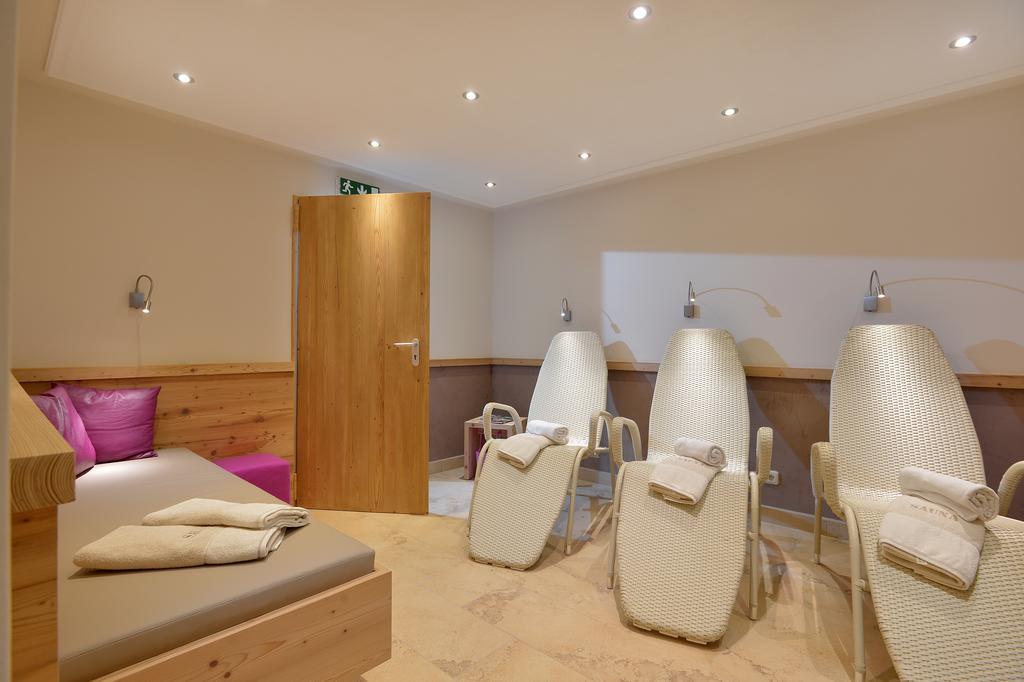 Hotel Maximilian Mayrhofen Quarto foto